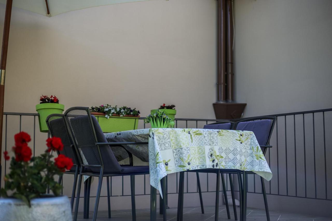 Apartman Danijela Zagorje Exterior foto